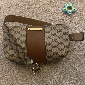 Michael kors belt bag S/M